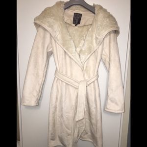 GUESS Ivory FAUX Fur MiD length coat